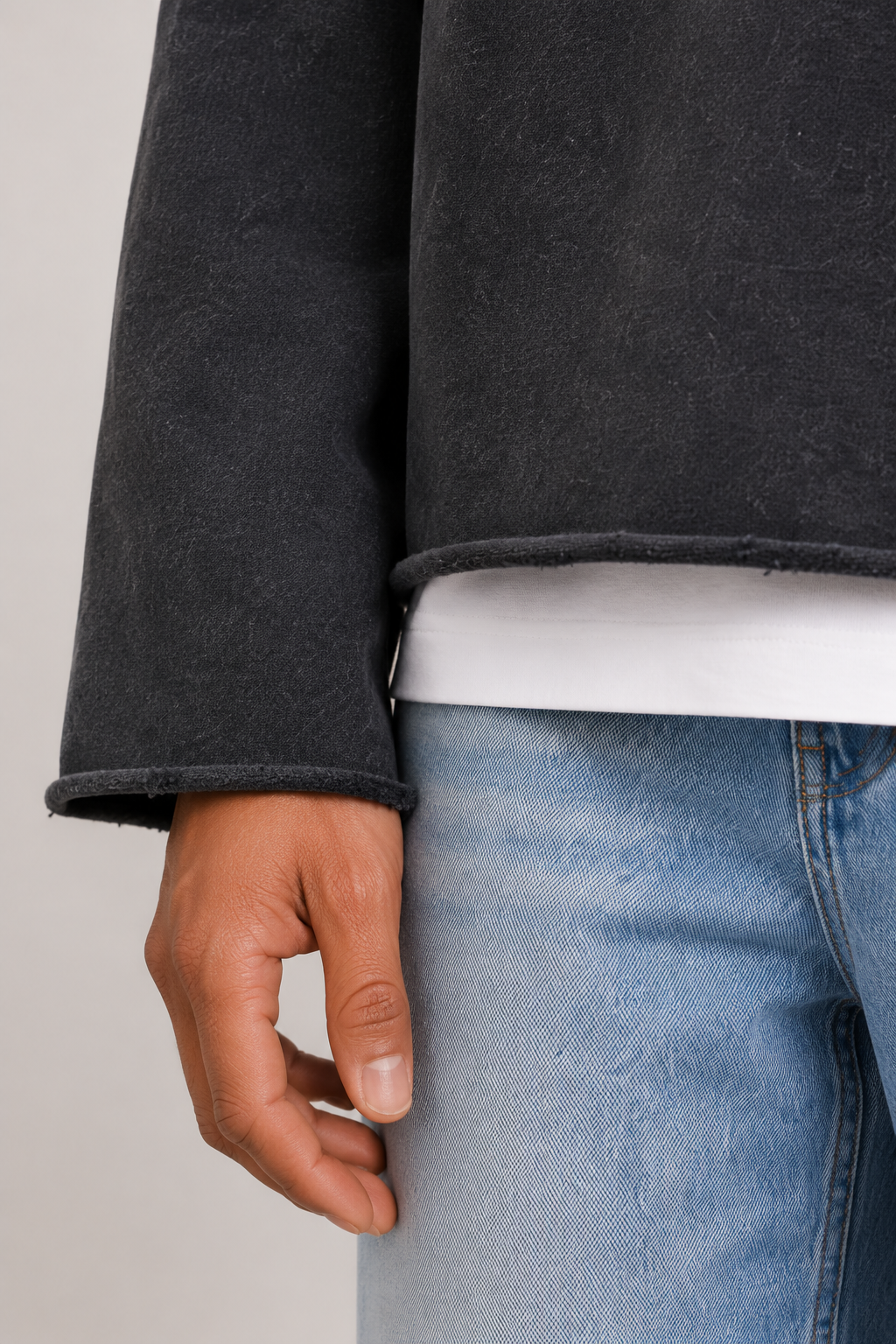 ÇİFT TARAF GİYİLEBİLİR BASKILI 
CROP SWEATSHİRT