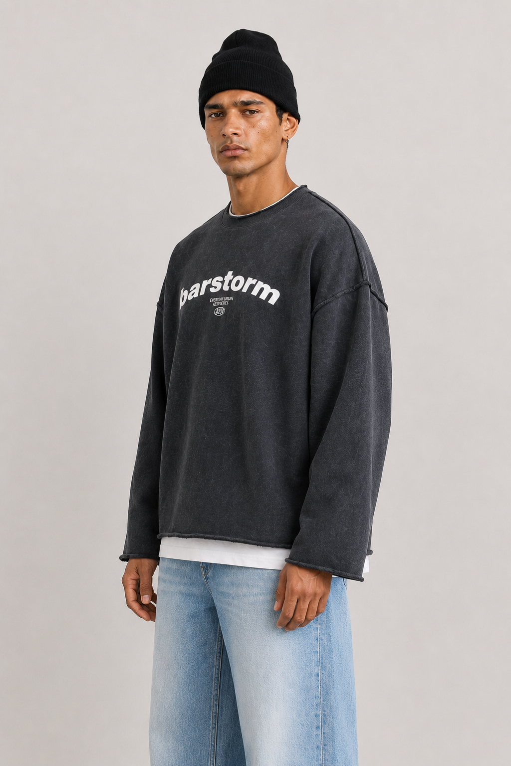 ÇİFT TARAF GİYİLEBİLİR BASKILI 
CROP SWEATSHİRT