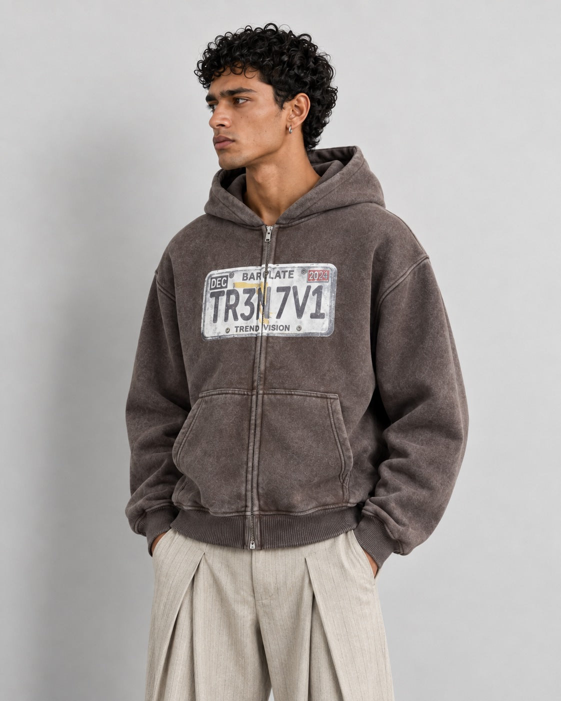 CROP FIT BASKILI FERMUARLI
HOODİE