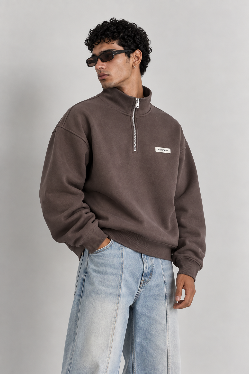 RELAXED FIT DİK YAKA FERMUARLI
SWEATSHİRT