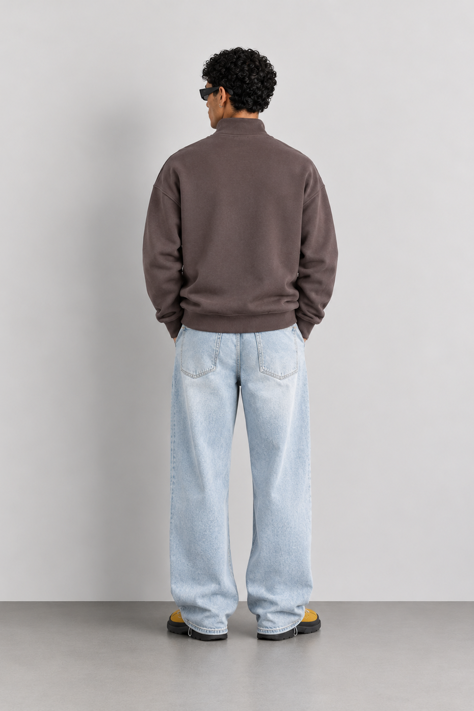 RELAXED FIT DİK YAKA FERMUARLI
SWEATSHİRT