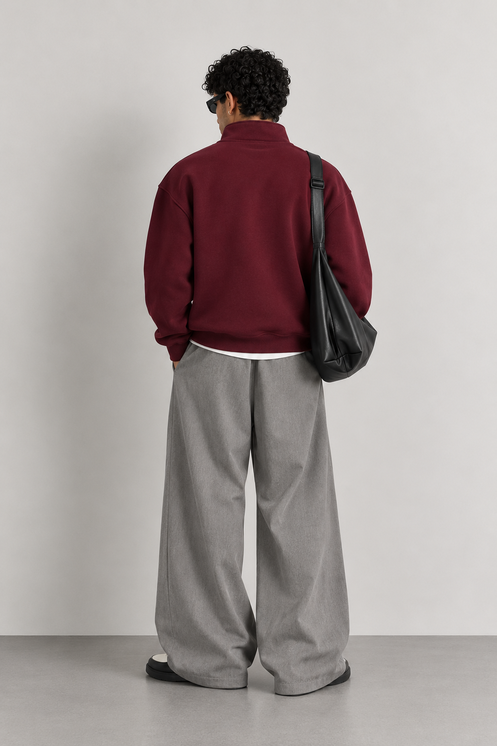 RELAXED FIT DİK YAKA FERMUARLI
SWEATSHİRT